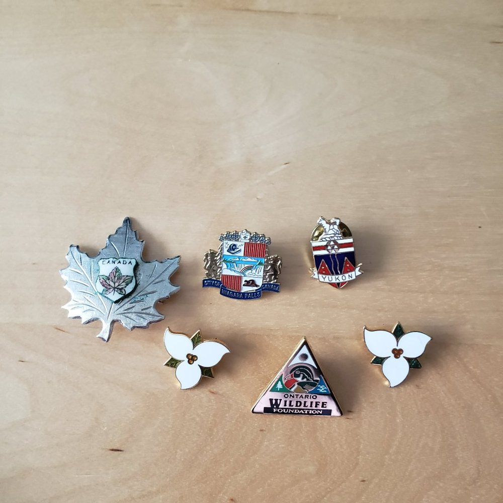 6 Assorted Vintage Canada Themed Pins